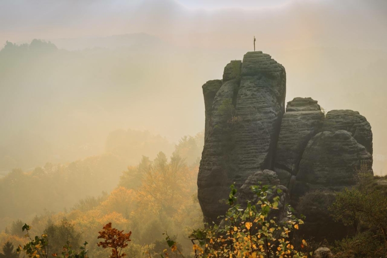 Sächsische Schweiz im Morgennebel.