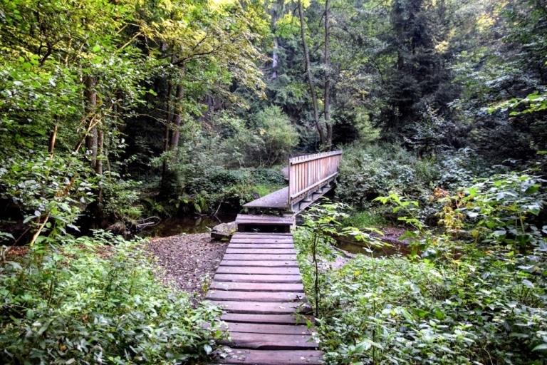 Wanderweg zu den Herkulessäulen - Brückke über die Biela