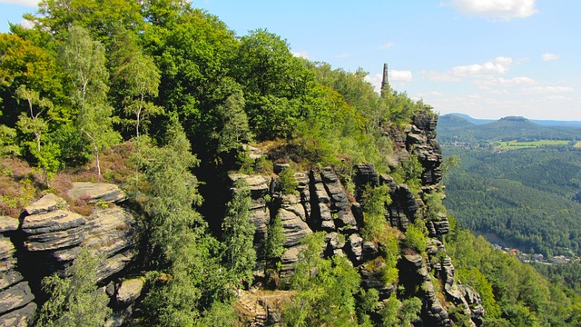 Erlebe den atemberaubenden Lilienstein zu Fuß