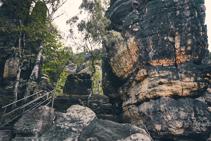 Entdecke die Heilige Stiege: Dein Insider-Tipp für unvergessliche Aussicht in der Sächsischen Schweiz!